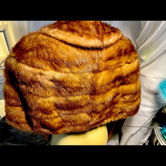 Sheared mink fur vintage cape - Picture 2 of 8